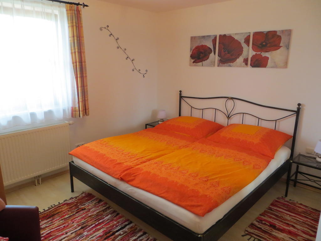 Ferienwohnung Brigitte Perner Nussdorf am Attersee Δωμάτιο φωτογραφία